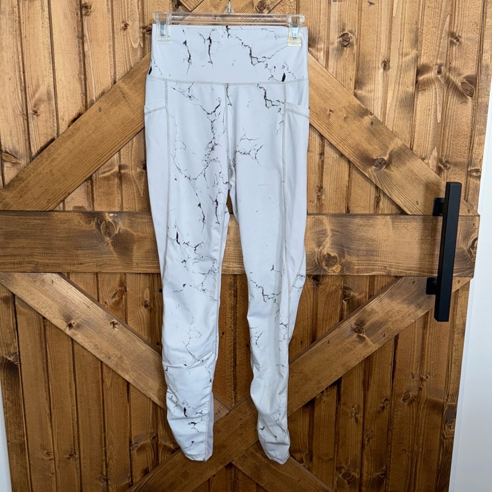 BuffBunny Collection Leggings White Marble